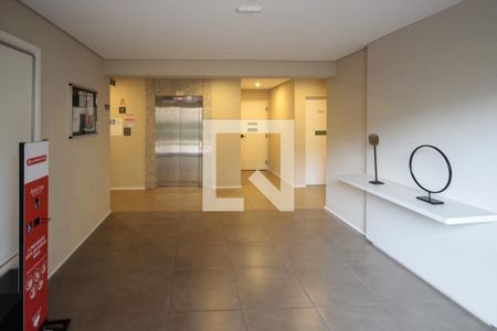 Hall de apartamento para alugar com 1 quarto, 28m² em Vila Ema, São Paulo