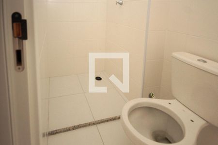 banheiro da Suite de apartamento para alugar com 1 quarto, 28m² em Vila Ema, São Paulo