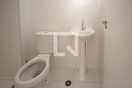 banheiro da Suite de apartamento para alugar com 1 quarto, 28m² em Vila Ema, São Paulo