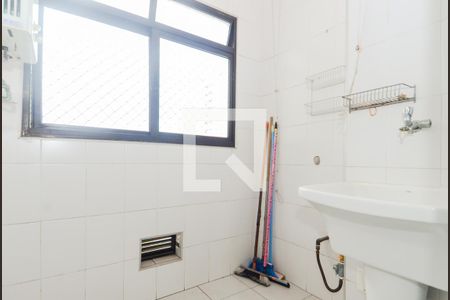 Apartamento para alugar com 64m², 3 quartos e 1 vagaÁrea de Serviço