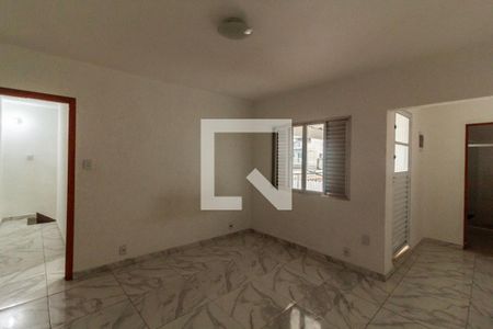 Suíte de casa para alugar com 2 quartos, 120m² em Jardim Brasil (zona Norte), São Paulo