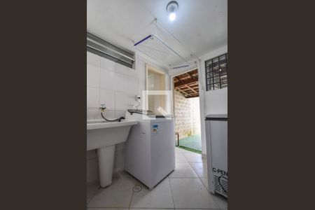 Casa à venda com 155m², 4 quartos e 4 vagasLavanderia 