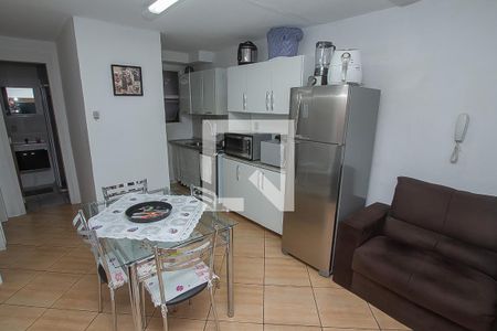 Sala de apartamento à venda com 2 quartos, 40m² em Mário Quintana, Porto Alegre