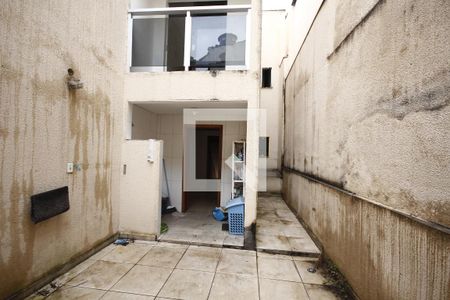 Quintal de casa à venda com 2 quartos, 85m² em Paraíso, São Paulo