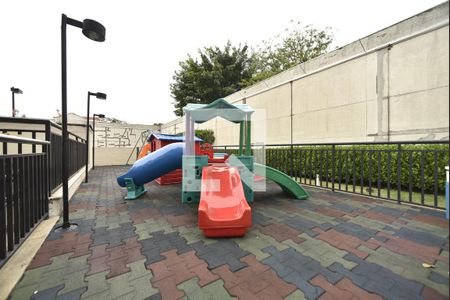 Apartamento à venda com 75m², 2 quartos e 2 vagasÁrea Comum - Playground