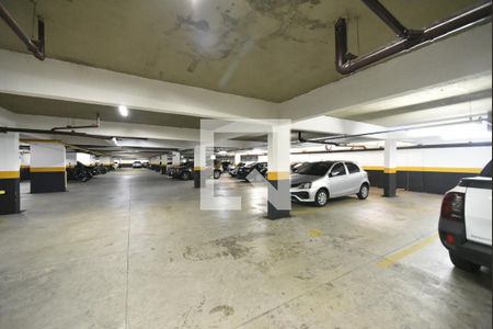 Apartamento à venda com 75m², 2 quartos e 2 vagasÁrea comum - Garagem