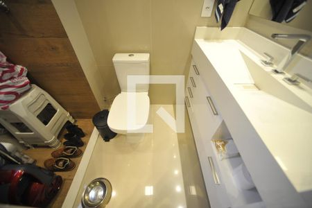 Apartamento à venda com 75m², 2 quartos e 2 vagasBanheiro da Suíte