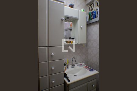 Banheiro de apartamento para alugar com 2 quartos, 49m² em Vila Clementino, São Paulo