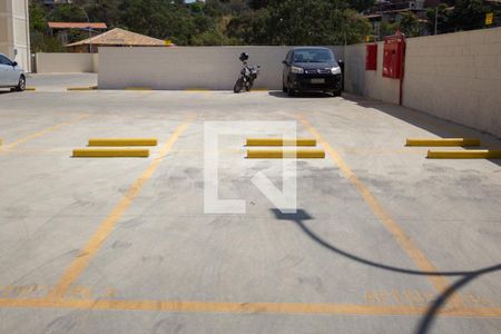 Garagem de apartamento para alugar com 2 quartos, 48m² em Milionários (barreiro), Belo Horizonte