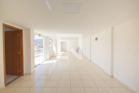 Apartamento para alugar com 48m², 2 quartos e 1 vaga Apartamento para alugar com 48m², 2 quartos e 1 vagaÁrea comum - Salão de festas