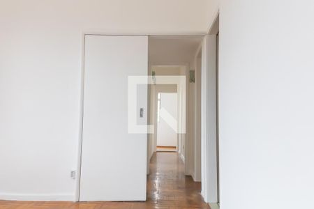 Corredor de apartamento à venda com 3 quartos, 77m² em Encantado, Rio de Janeiro