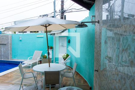 Casa à venda com 400m², 3 quartos e 6 vagasQuintal