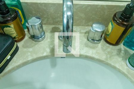 Casa à venda com 400m², 3 quartos e 6 vagasBanheiro da Suíte 1