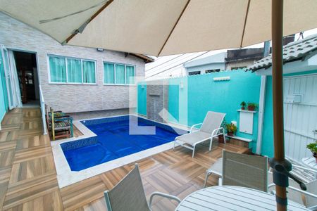 Casa à venda com 400m², 3 quartos e 6 vagasPiscina