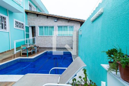 Casa à venda com 400m², 3 quartos e 6 vagasPiscina