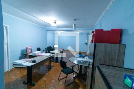 Casa à venda com 400m², 3 quartos e 6 vagasEscritório