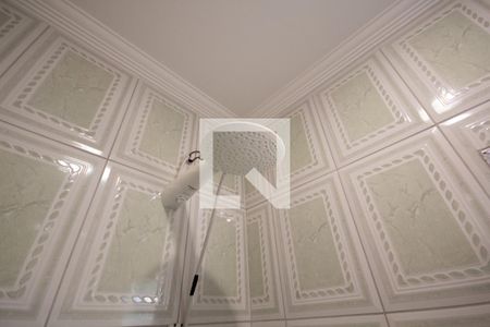 Casa à venda com 200m², 4 quartos e 5 vagasBanheiro de Serviço