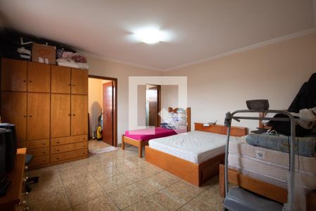 Casa à venda com 200m², 4 quartos e 5 vagasQuarto de Serviço