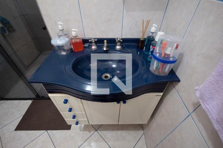 Casa à venda com 200m², 4 quartos e 5 vagasBanheiro 1