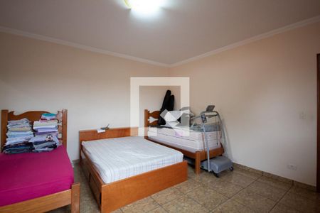 Casa à venda com 200m², 4 quartos e 5 vagasQuarto de Serviço