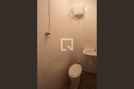 Banheiro de Serviço de casa à venda com 3 quartos, 220m² em Vila Formosa, São Paulo
