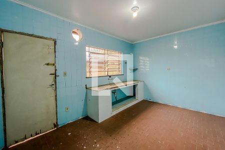 Casa à venda com 235m², 2 quartos e 2 vagasCozinha