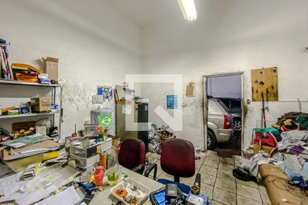 Casa à venda com 235m², 2 quartos e 2 vagasQuarto de Serviço