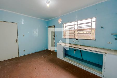 Casa à venda com 235m², 2 quartos e 2 vagasCozinha