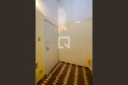 Casa à venda com 235m², 2 quartos e 2 vagasBanheiro