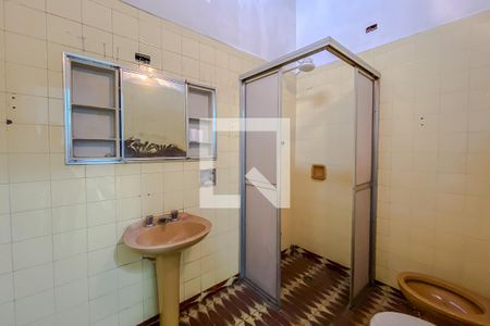 Casa à venda com 235m², 2 quartos e 2 vagasBanheiro