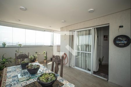 Apartamento à venda com 130m², 2 quartos e 2 vagas Apartamento à venda com 130m², 2 quartos e 2 vagasEspaço Gourmet