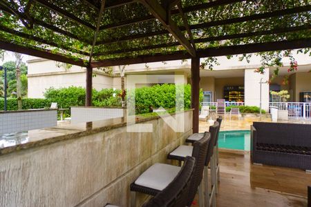 Apartamento à venda com 147m², 3 quartos e 2 vagas Apartamento à venda com 147m², 3 quartos e 2 vagasÁrea comum - Piscina