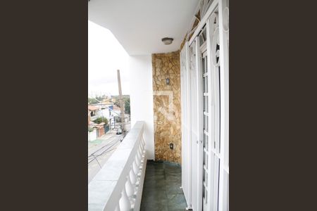 Sacada de casa para alugar com 3 quartos, 420m² em São José, São Caetano do Sul
