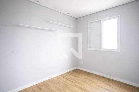 Quarto 2 de apartamento para alugar com 2 quartos, 48m² em Jardim Cirino, Osasco