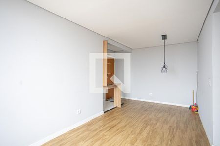 Sala de apartamento para alugar com 2 quartos, 48m² em Jardim Cirino, Osasco