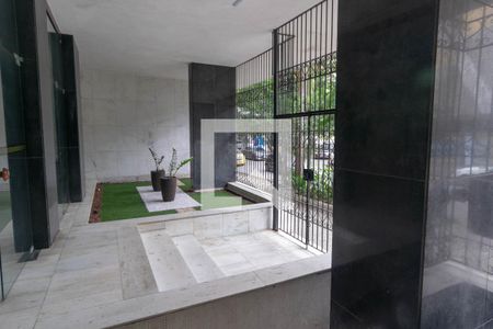 Apartamento à venda com 170m², 4 quartos e 1 vaga Apartamento à venda com 170m², 4 quartos e 1 vagaÁrea comum