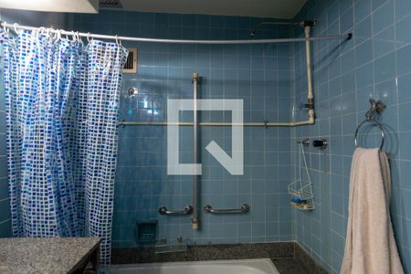 Apartamento à venda com 170m², 4 quartos e 1 vaga Apartamento à venda com 170m², 4 quartos e 1 vagaBanheiro da Suíte