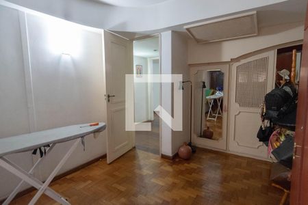 Apartamento à venda com 170m², 4 quartos e 1 vaga Apartamento à venda com 170m², 4 quartos e 1 vagaQuarto 3