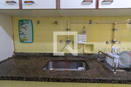 Apartamento à venda com 170m², 4 quartos e 1 vaga Apartamento à venda com 170m², 4 quartos e 1 vagaCozinha