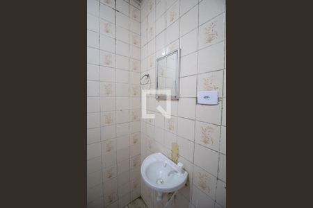 Casa à venda com 160m², 4 quartos e 2 vagasBanheiro