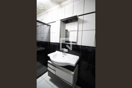 Casa à venda com 160m², 4 quartos e 2 vagasDetalhe banheiro