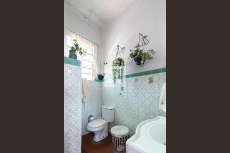 Casa à venda com 200m², 5 quartos e 1 vaga Casa à venda com 200m², 5 quartos e 1 vagaBanheiro 2