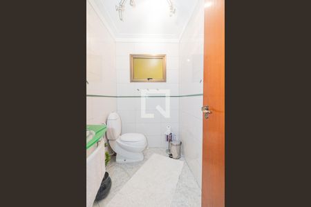 Casa à venda com 350m², 4 quartos e 4 vagas Casa à venda com 350m², 4 quartos e 4 vagasLavabo