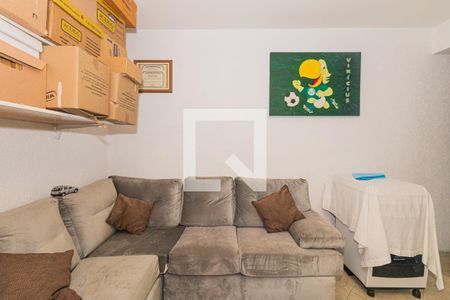 Casa à venda com 350m², 4 quartos e 4 vagas Casa à venda com 350m², 4 quartos e 4 vagasQuarto de Serviço