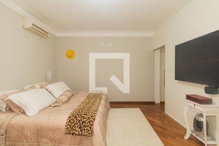 Casa à venda com 350m², 4 quartos e 4 vagas Casa à venda com 350m², 4 quartos e 4 vagasSuíte 2