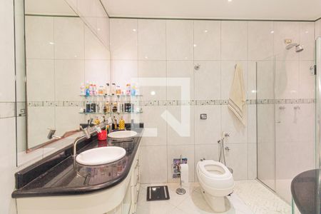 Casa à venda com 350m², 4 quartos e 4 vagas Casa à venda com 350m², 4 quartos e 4 vagasBanheiro da Suíte 2