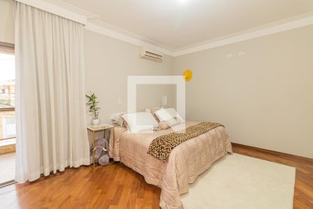 Casa à venda com 350m², 4 quartos e 4 vagas Casa à venda com 350m², 4 quartos e 4 vagasSuíte 2