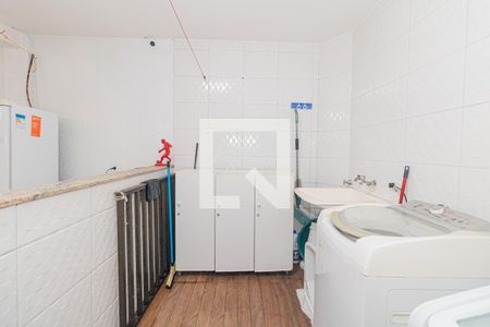 Casa à venda com 350m², 4 quartos e 4 vagas Casa à venda com 350m², 4 quartos e 4 vagasÁrea de Serviço