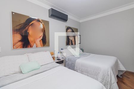 Suíte 1 de casa à venda com 4 quartos, 350m² em Parque Novo Mundo, São Paulo