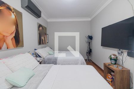 Suíte 1 de casa à venda com 4 quartos, 350m² em Parque Novo Mundo, São Paulo